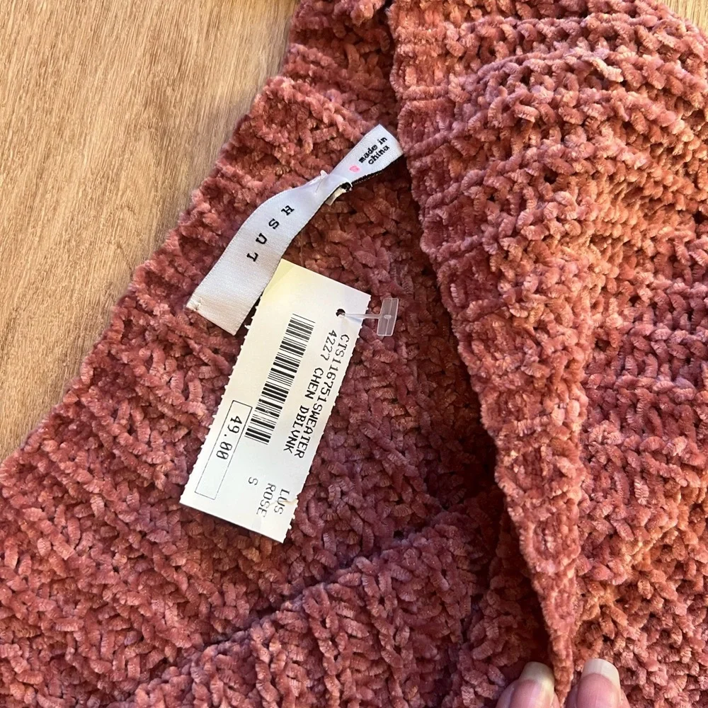 Chunky Knit Low V-Neck Pink Long Sleeve Top - Picture 2 of 4